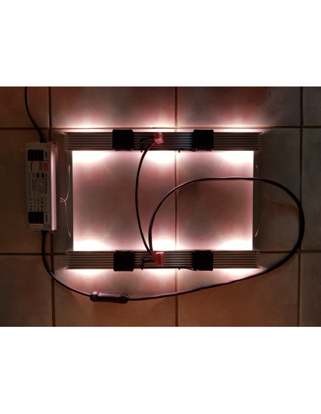 Lampe LED V6F (Floraison Compatible Croissance) 120W 24V 6 spots pour box 60x60